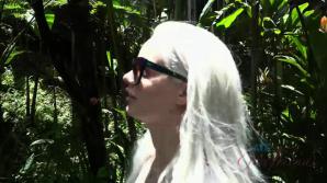 Sightseeing is on the agenda with Elsa today!