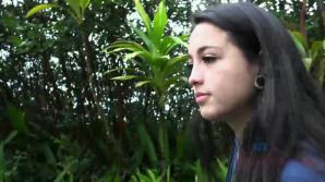 You hit the nude beach and a hidden blowjob with Mi Ha Doan